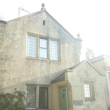 Entire Victorian Lodge In A Privately Gated Estate With Secure Parking For Two Cars And A Newly Refurbished Bathroom Eksteriør billede
